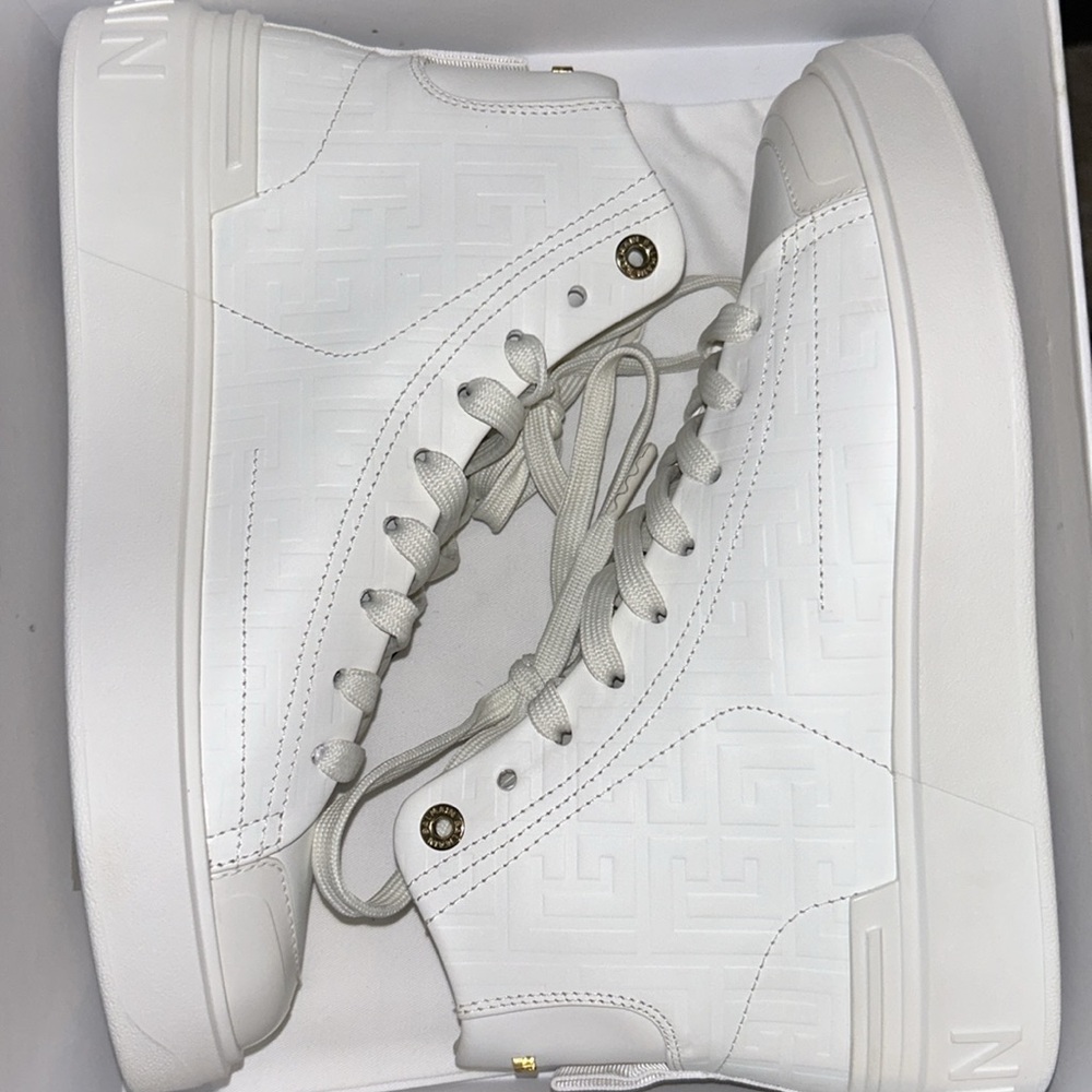 New Balmain B-Court High Top size 38/ size 8